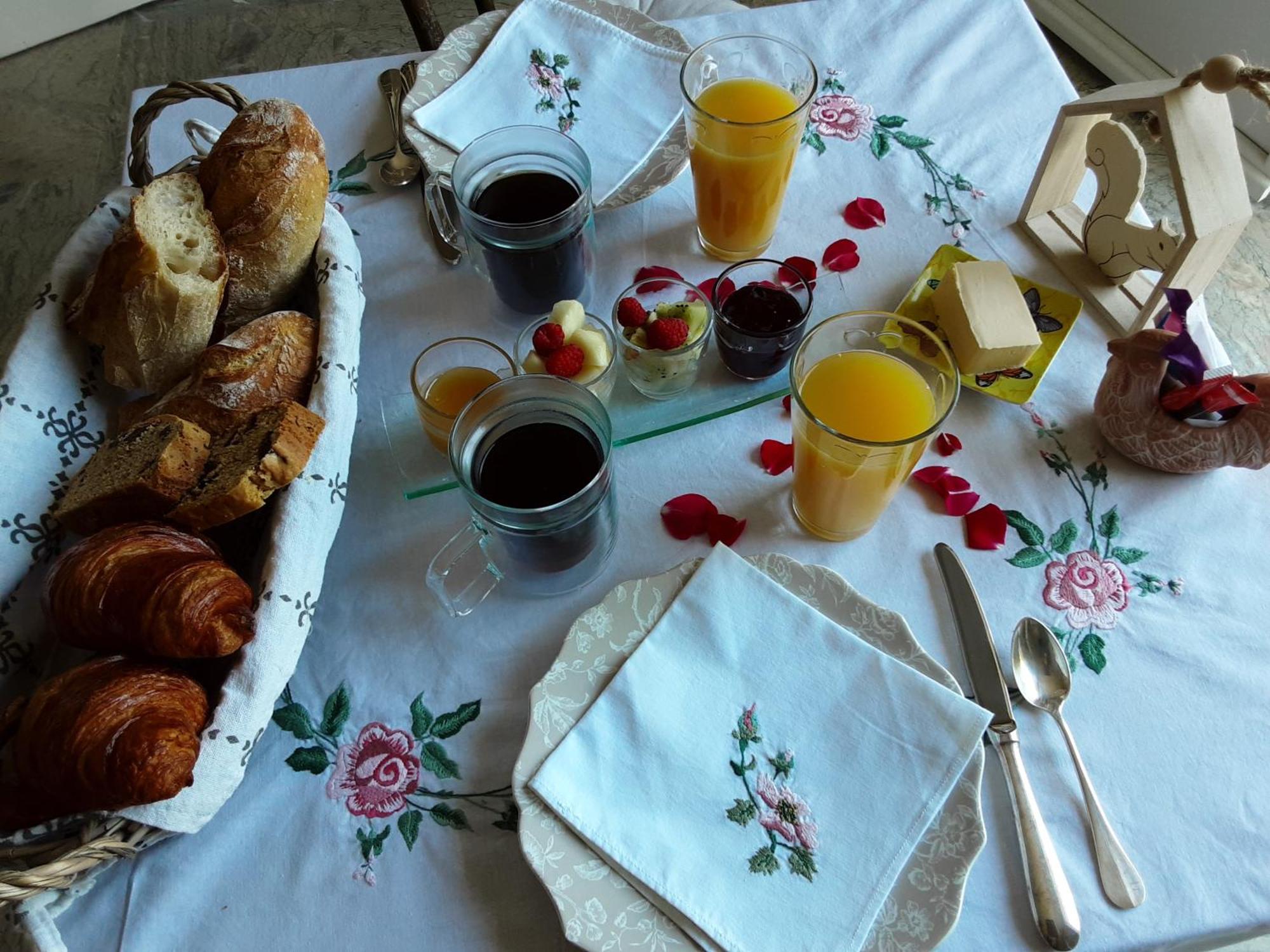 L'Ecureuil Gourmand, Chambre D'Hotes En Anjou Bleu Saint-Martin-du-Bois  Extérieur photo